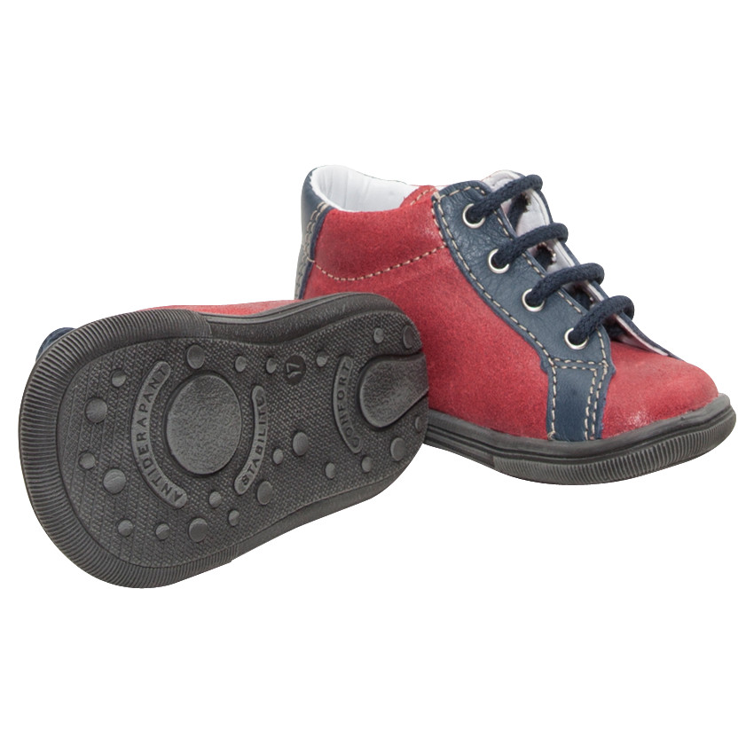 Botines de piel con cordones y gato estampado 