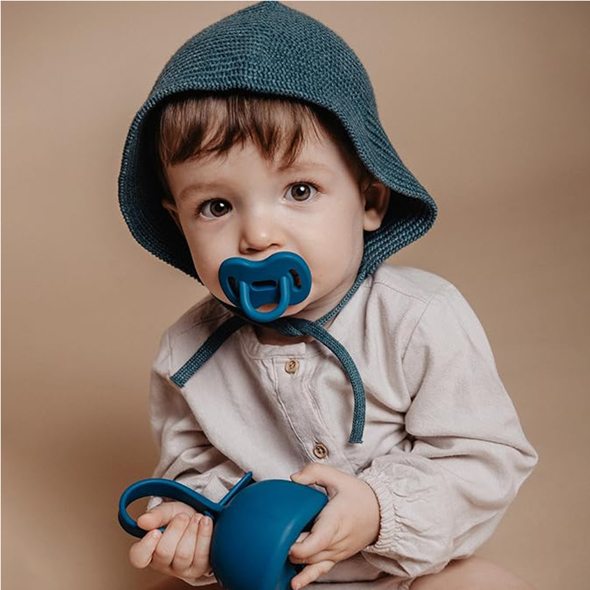 Chupete silicona fisiológico 0-6M Colour Essence Smoothie azul intenso 