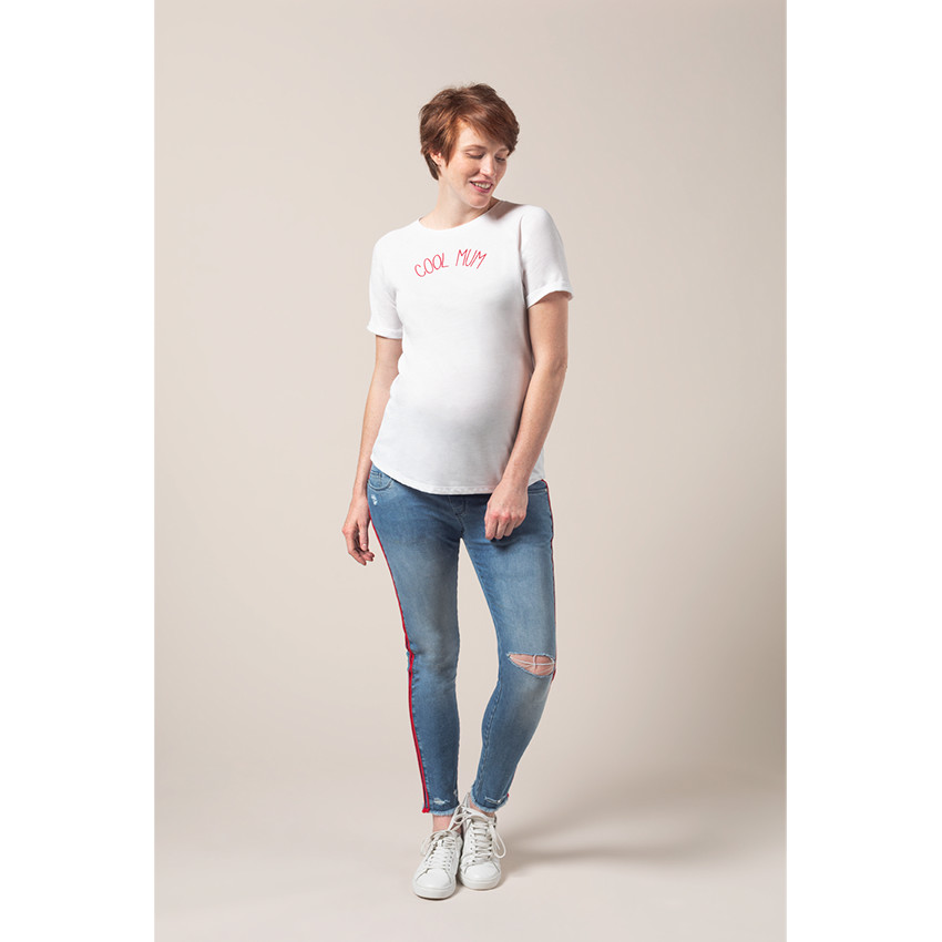 Camiseta premamá de manga corta con mensaje estampado 