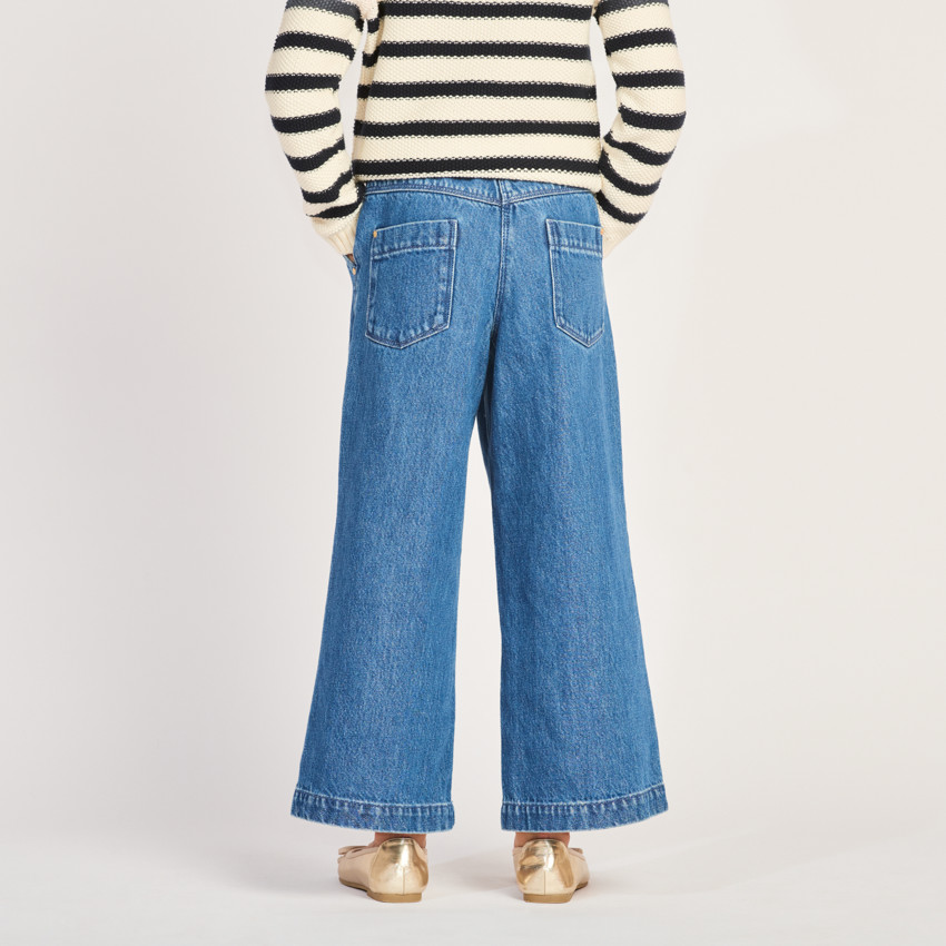 Vaquero ancho de denim con dos bolsillos de parche para niña 