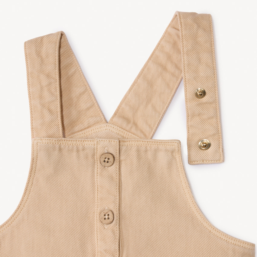 Vestido peto liso de denim con bolsillos para bebé niña 