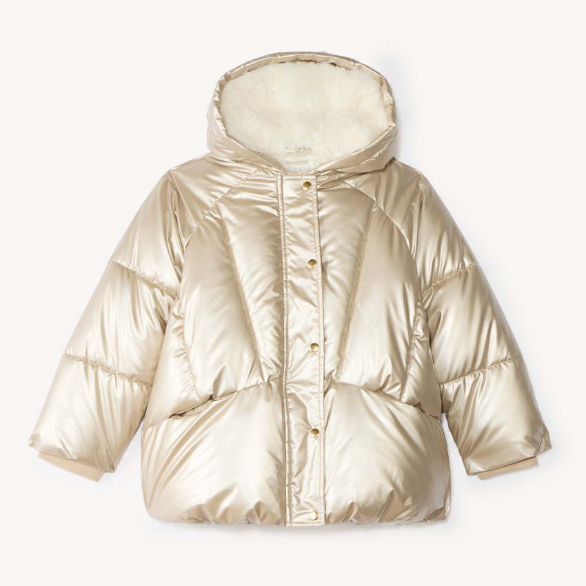 Chaqueta acolchada con capucha para niña, ideal para climas fríos. 