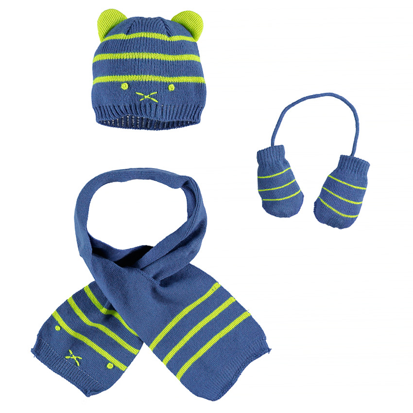 Conjunto de gorro, bufanda y manoplas de punto 