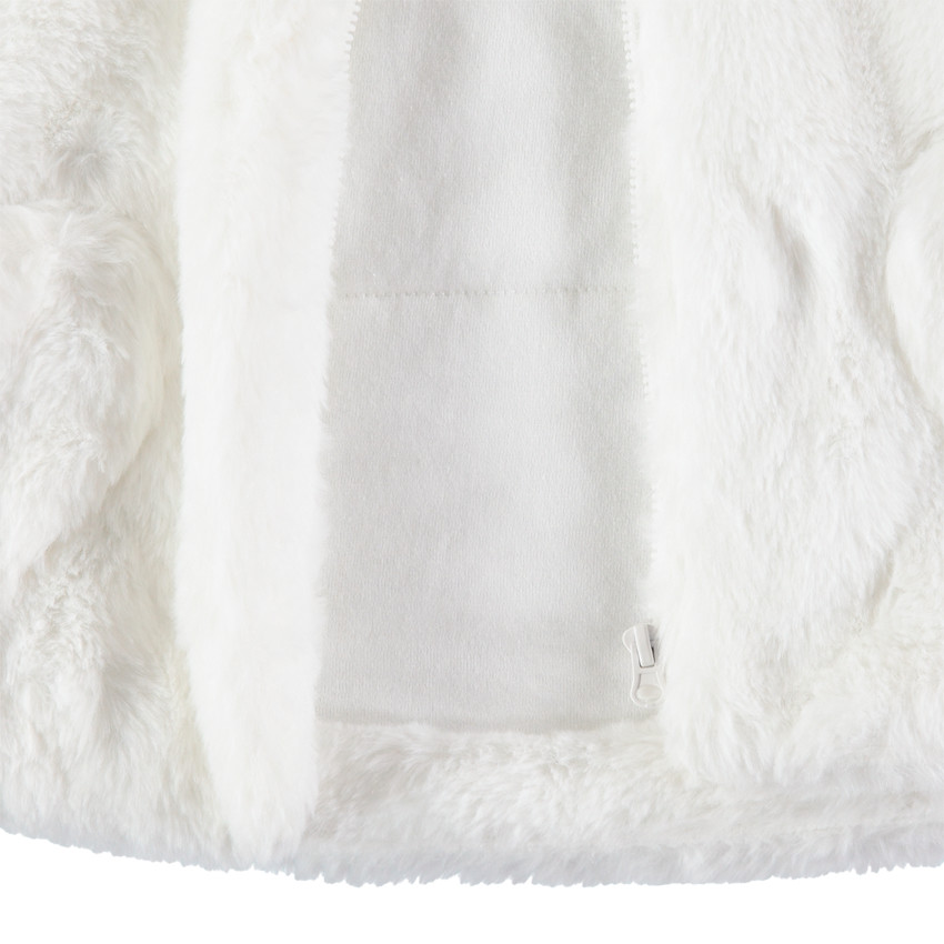 Chaqueta de borreguillo con capa, capucha y orejas de relieve 