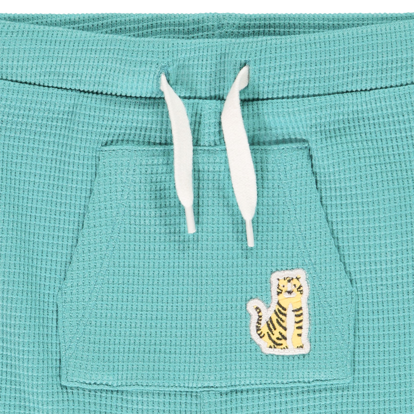 Bermudas efecto gofrado 