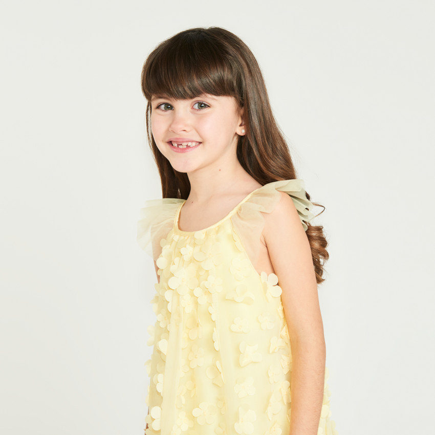 Vestido liso de tul y satén con pequeñas flores en 3D para niña 