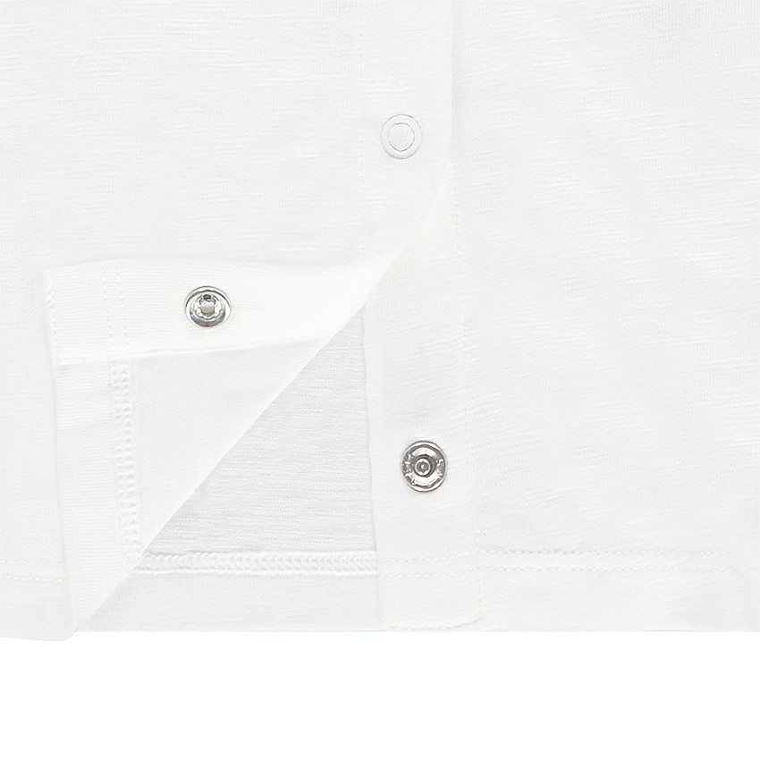 Camiseta de manga larga de jersey con flores estampadas y detalles bordados  Additional Camiseta de manga larga de jersey con flores estampadas y detalles bordados