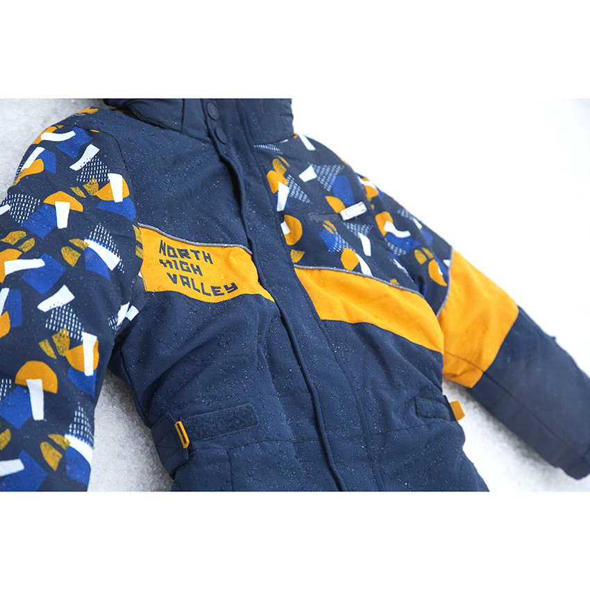 Mono de esquí con estampado y bolsillos con cremallera 