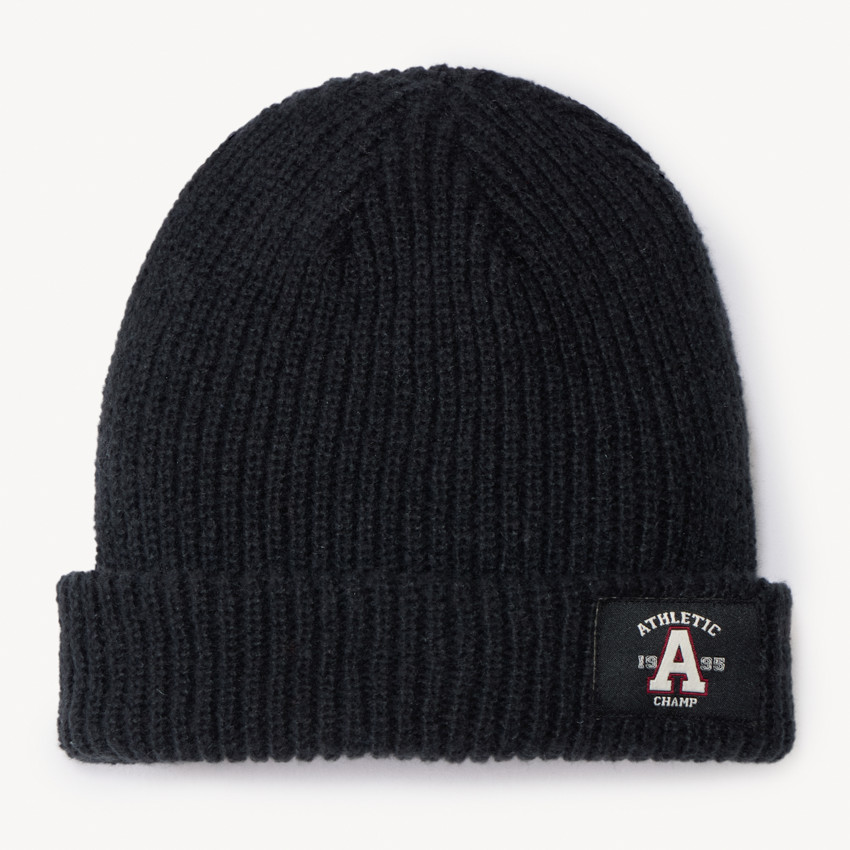 Gorro de punto canalé con parche decorativo niño 