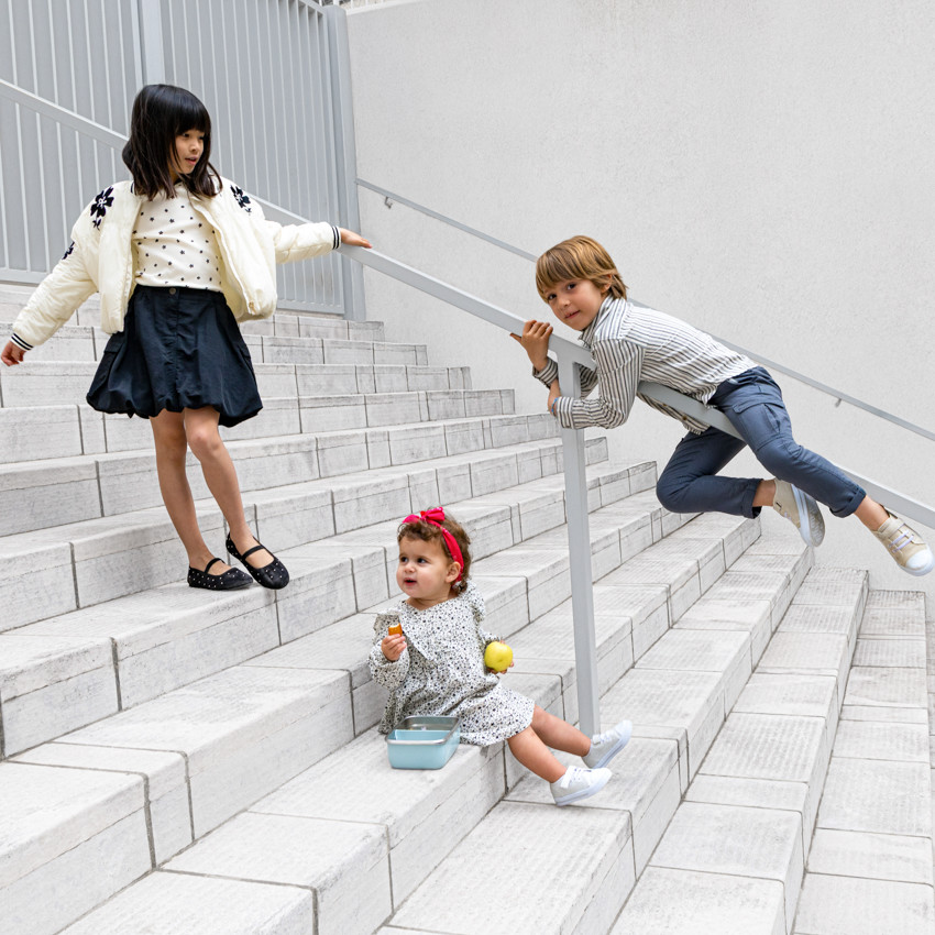 Falda lisa de tela de paracaídas para niña 