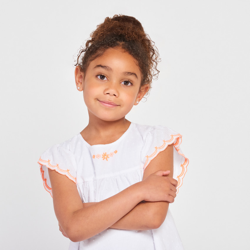 Vestido de manga corta en plumetis para niña  Additional Vestido de manga corta en plumetis para niña