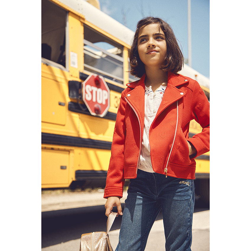 Jeans slim con bordados fantásticos para niña 