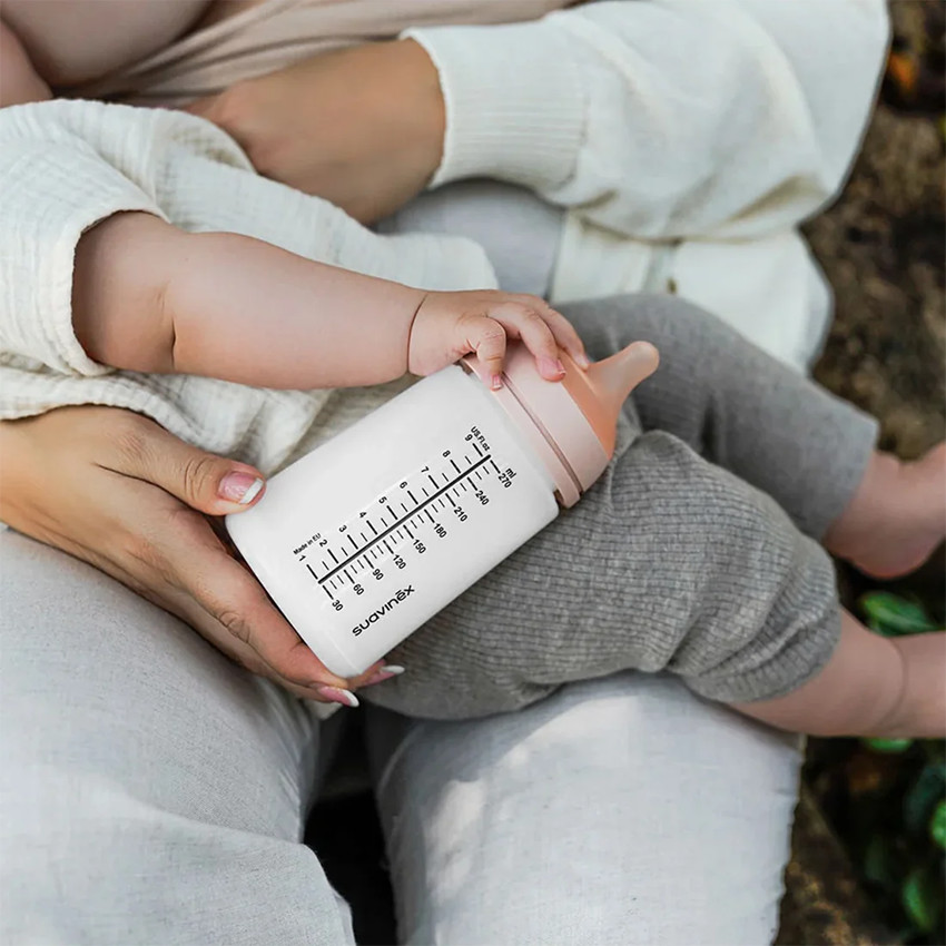 Biberón anticólicos Zero.Zero de 270 ml con flujo medio 