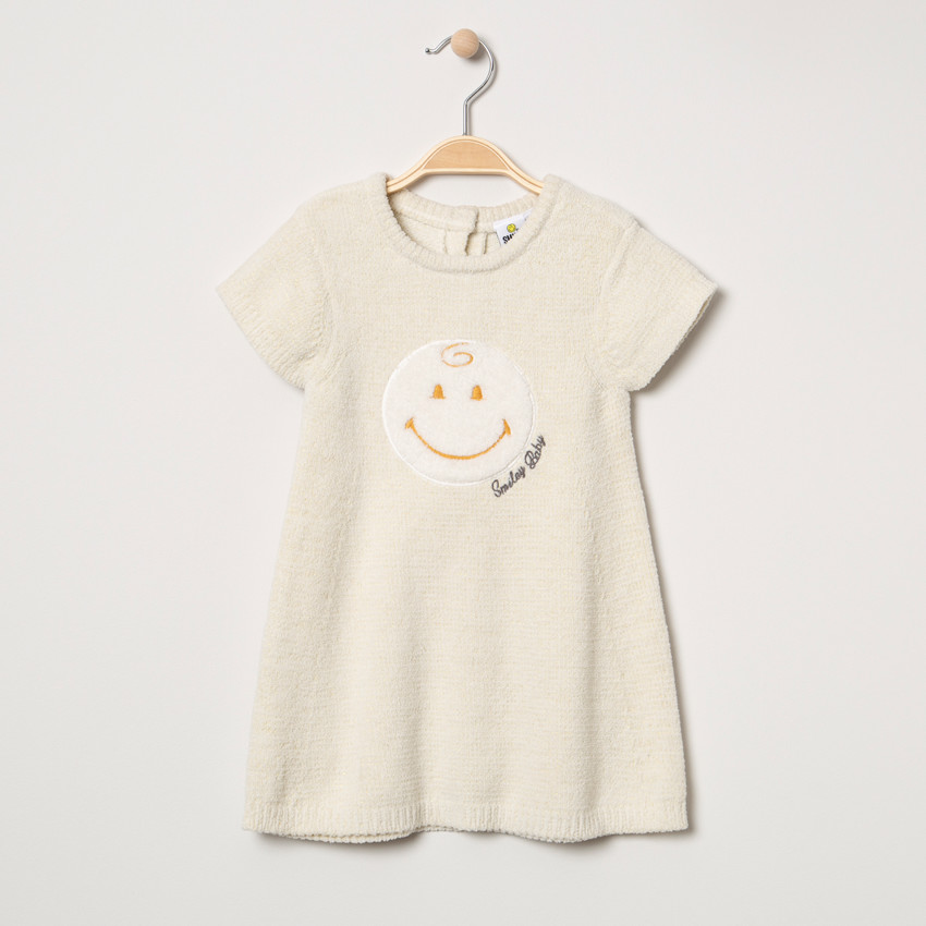 Vestido de manga corta de punto de oruga con parche Smiley 
