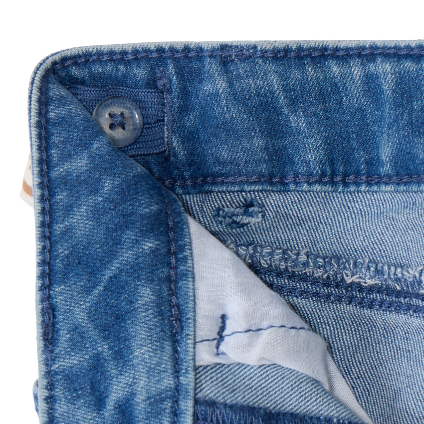 Vaqueros slim con cinturón tipo pañuelo estampado para niña 