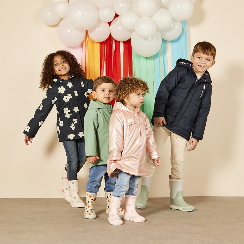 Parka goma acolchada estampado flores para niña 