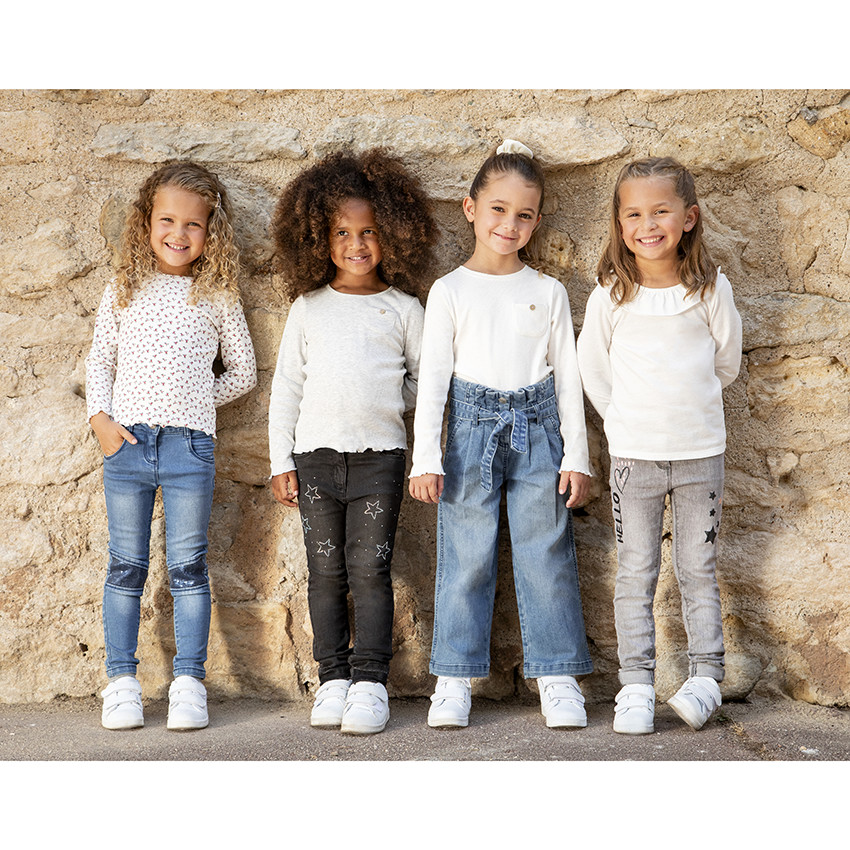 Jeans slim motivos fantasía estampados 