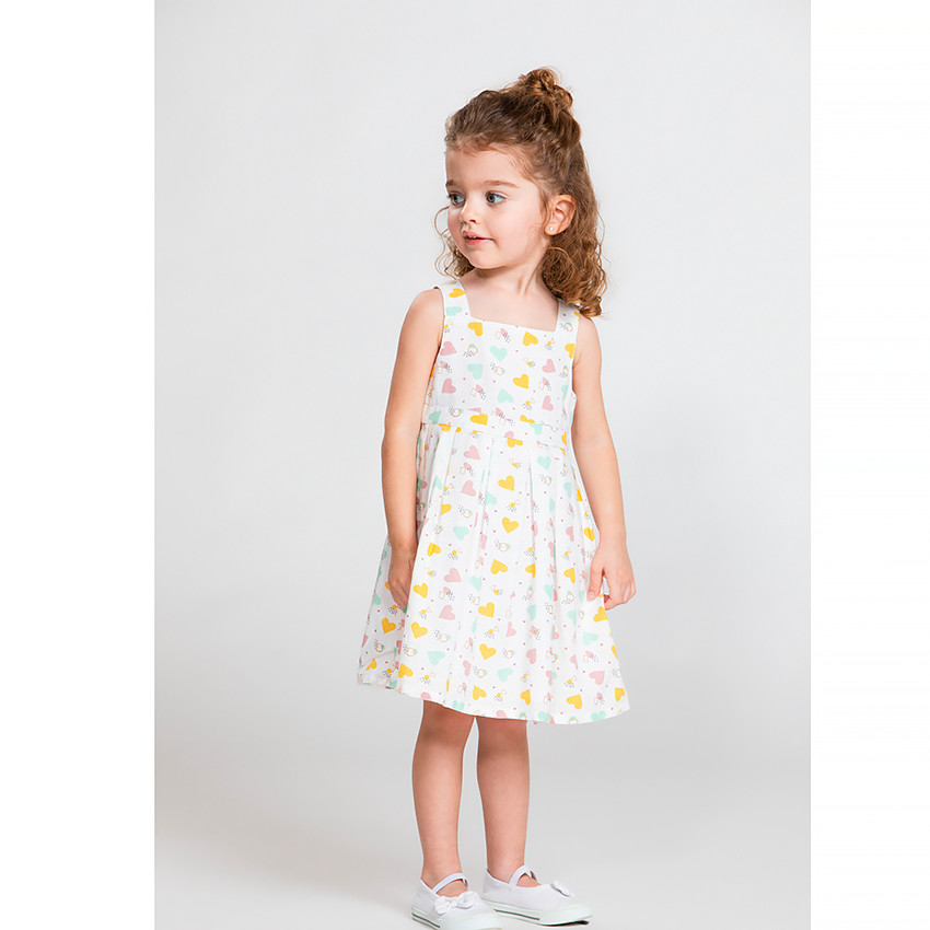 Vestido motivos gráficos y corazones 