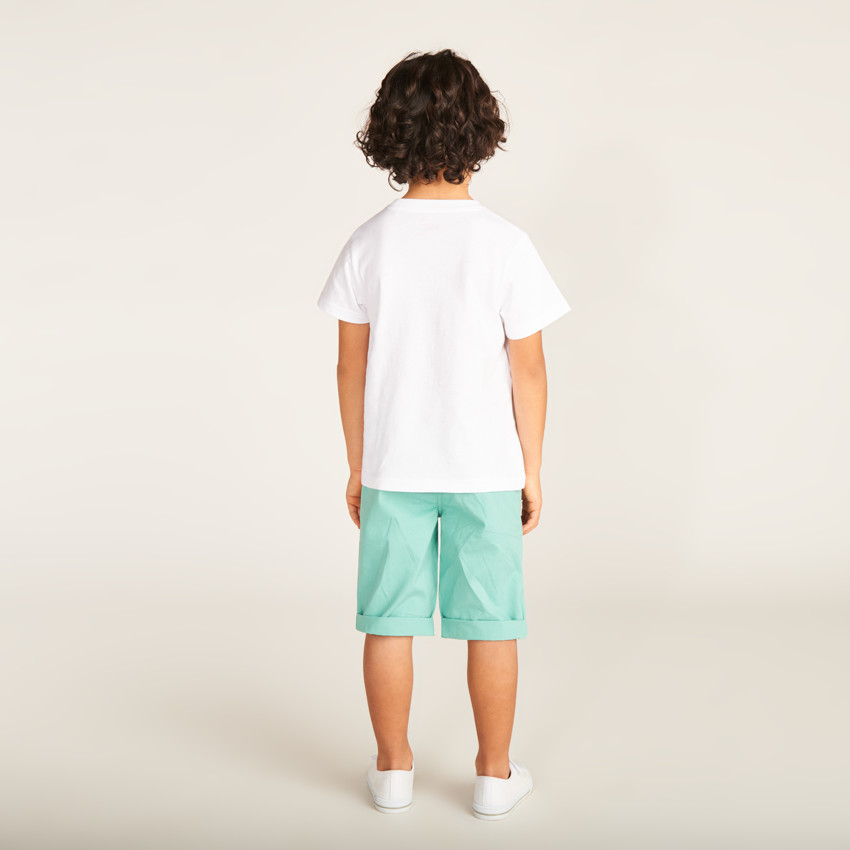 Camiseta de manga corta con estampado en relieve de Stitch de Disney para niño. 