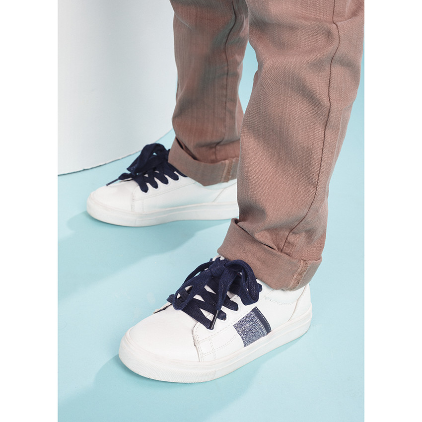 Pantalón liso con tirantes amovibles   Additional Pantalón liso con tirantes amovibles