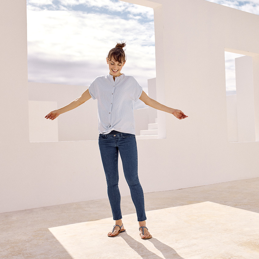 Camisa de embarazo de manga corta a rayas de gasa 