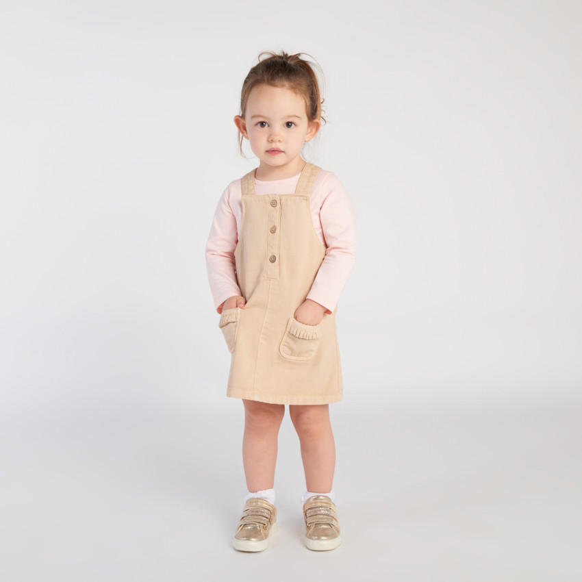 Vestido peto liso de denim con bolsillos para bebé niña 
