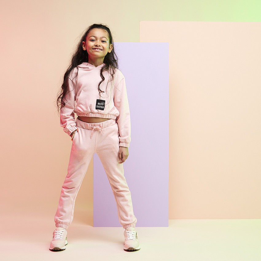 Sudadera con capucha de felpa lisa para niña 