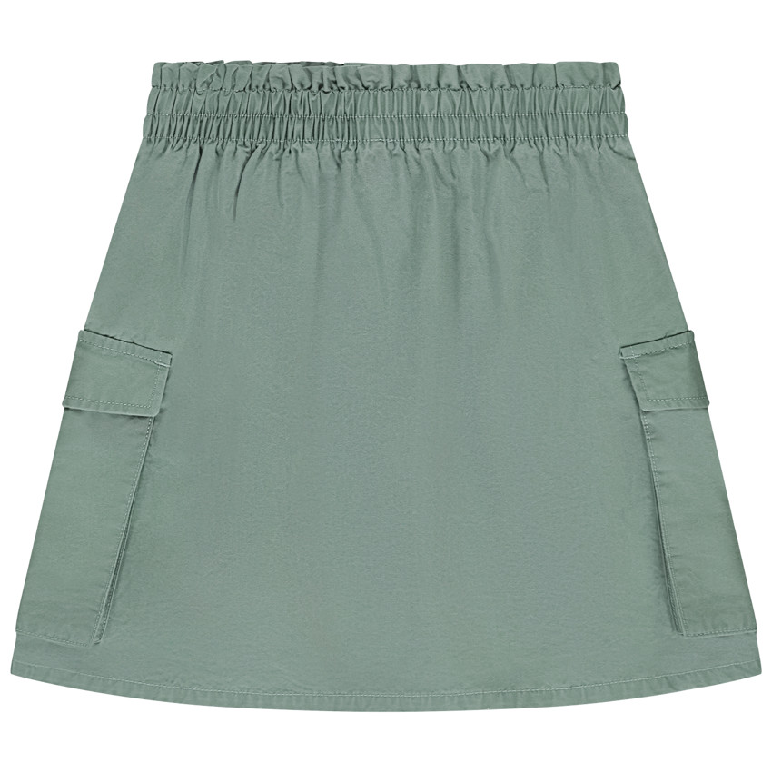 Falda corta de tela con bolsillos y botones para niña 
