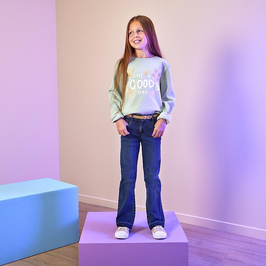 Pantalones vaqueros de corte acampanado para niña 