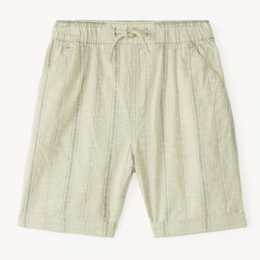 Bermudas de tela con finas rayas para niño 