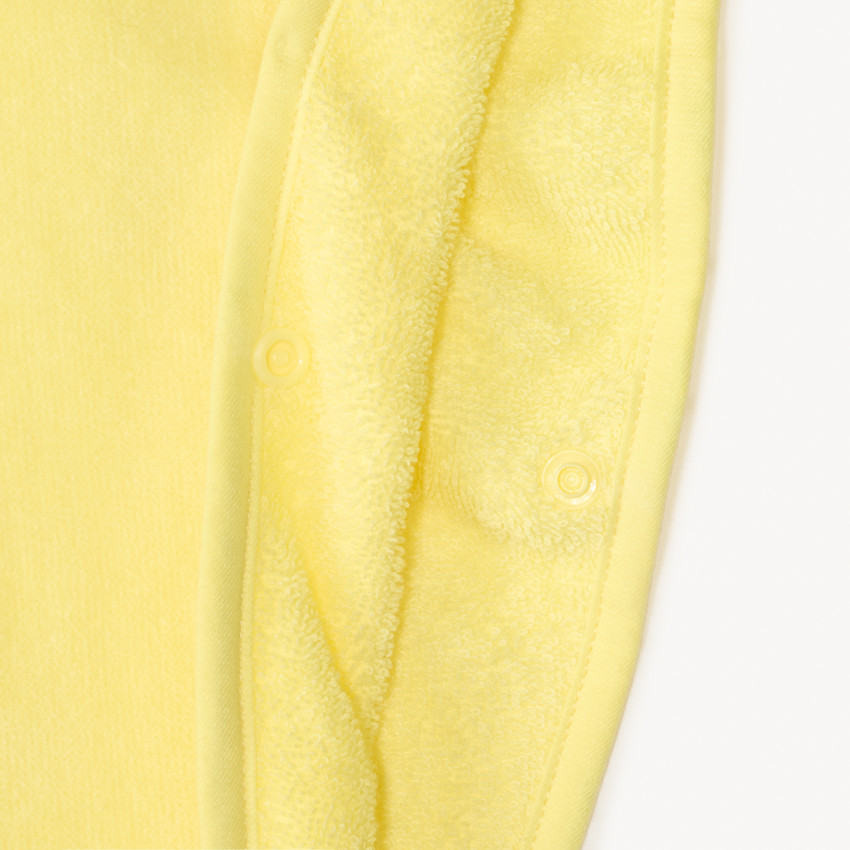 Capa de baño divertida en forma de limón para niña. 