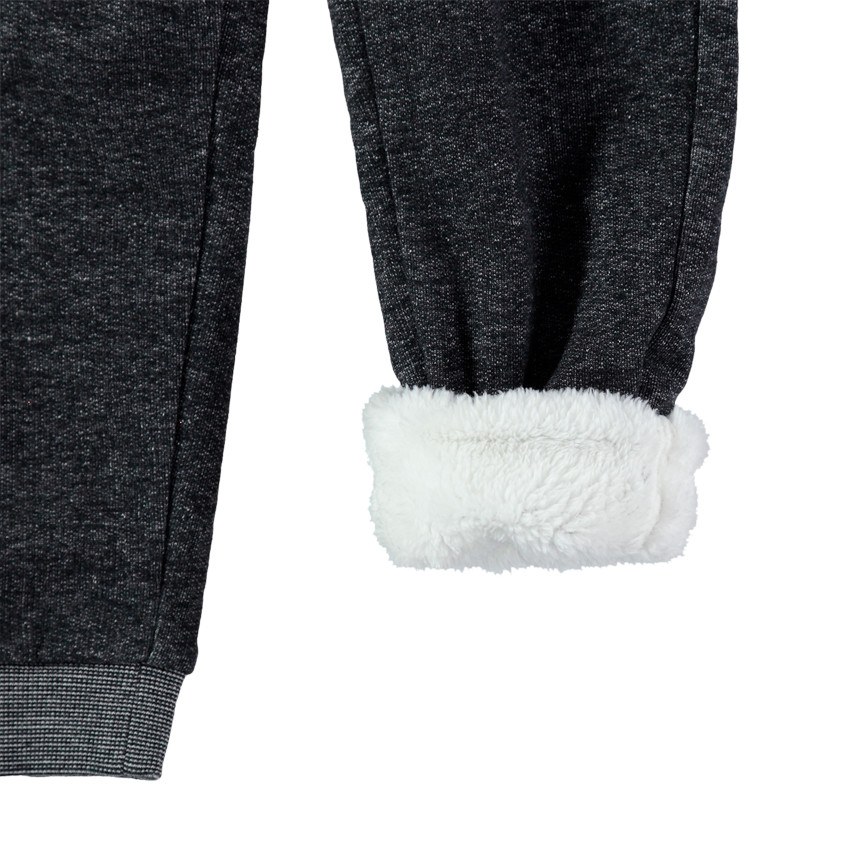 Pantalón de chándal con forro de borreguillo y parches  Additional Pantalón de chándal con forro de borreguillo y parches