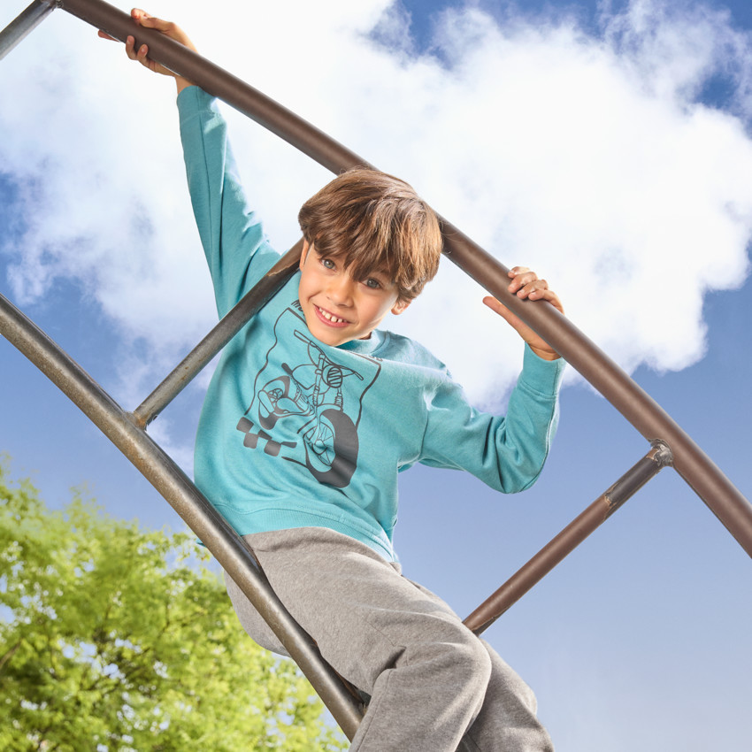 Conjunto de chándal de felpa con estampado fantasía para niño 