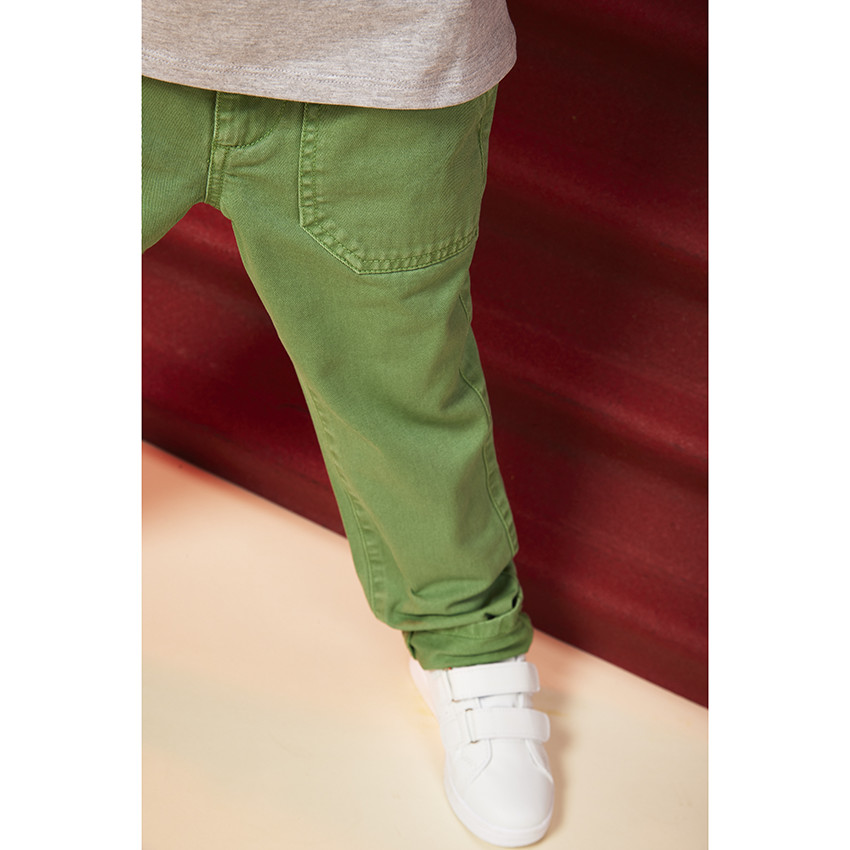 Pantalón ancho de sarga para niño 