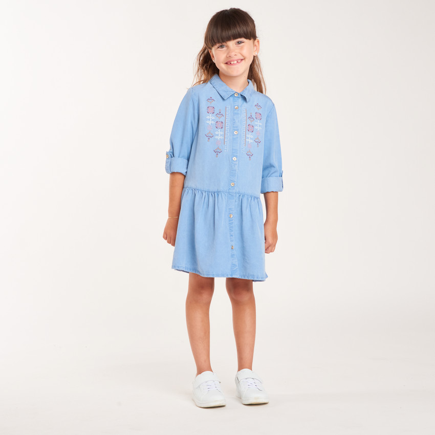 Ropa de camisa niña con mangas largas y bordados decorativos 