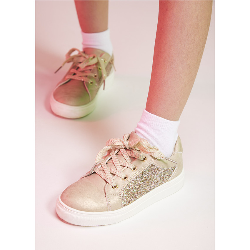 Zapatillas deportivas doradas con cordones y cremallera para niña 