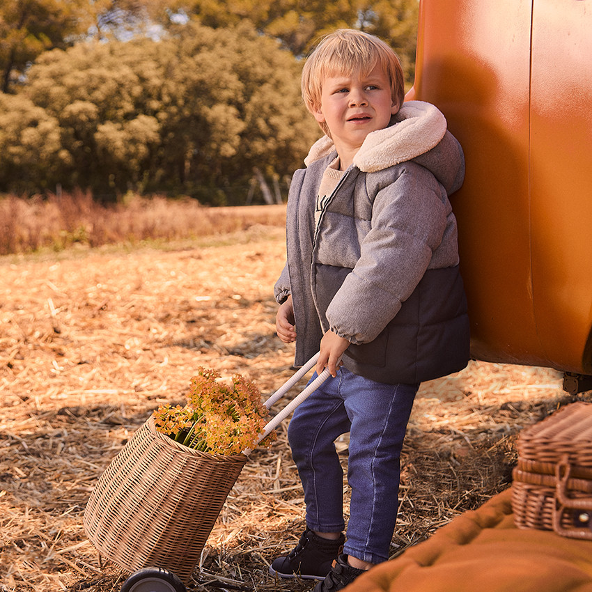 Chaqueta bicolor forrada de sherpa para bebé niño 