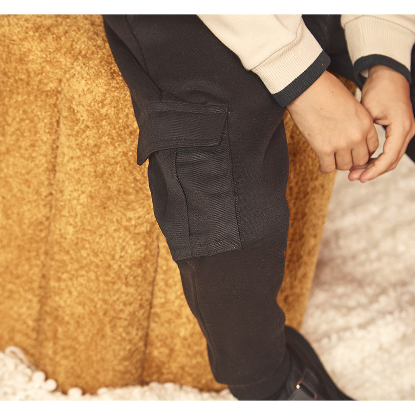 Pantalón jogging estilo cargo para niño  Additional Pantalón jogging estilo cargo para niño