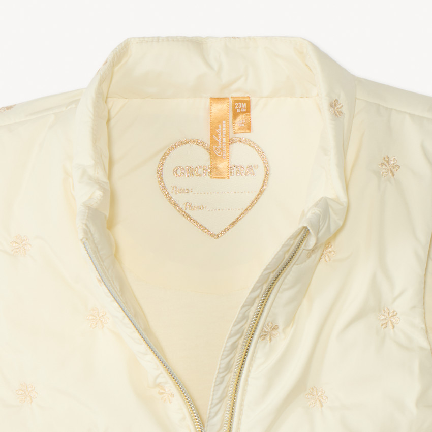 Chaleco sin mangas con flores bordadas para niña. 