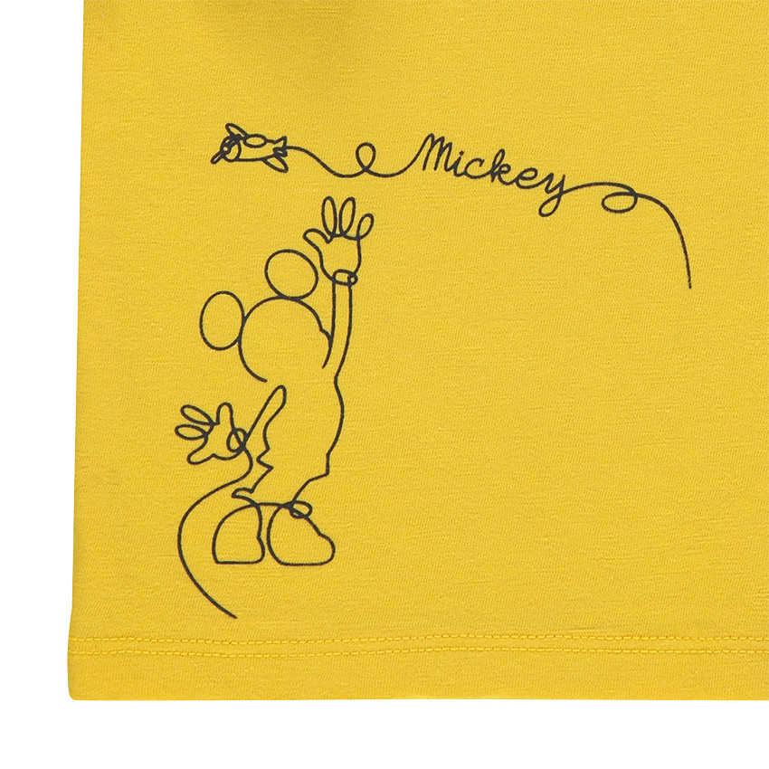 Conjunto de camiseta lisa Disney y estampado Mickey con bermudas estampadas 