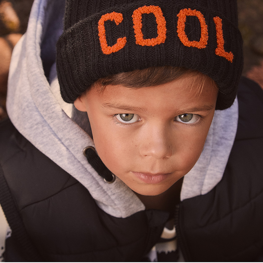 Gorro de punto acanalado y bordado Cool en bucles 3D para niño  Additional Gorro de punto acanalado y bordado Cool en bucles 3D para niño