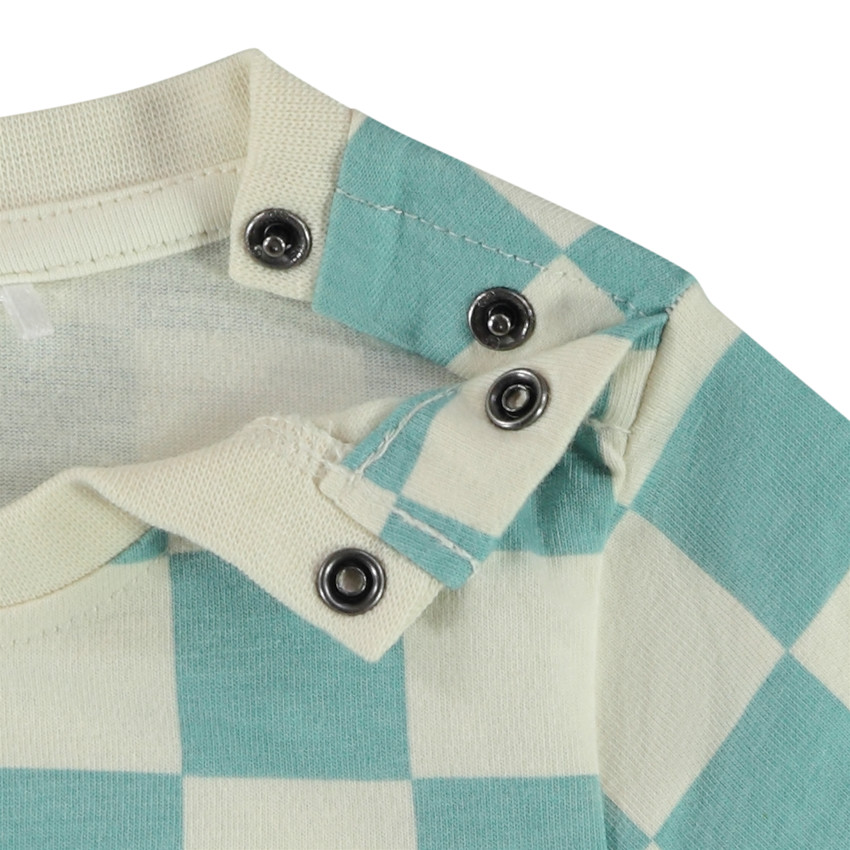 Pelele estampado de damero y print de skate para bebé niño 