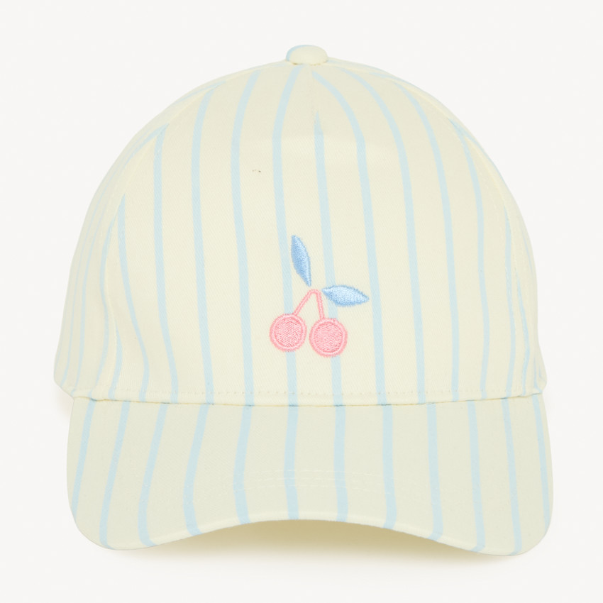 Gorra a rayas con bordado de cereza para niña. 
