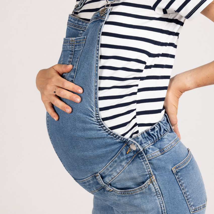 Pelele largo de maternidad en denim 