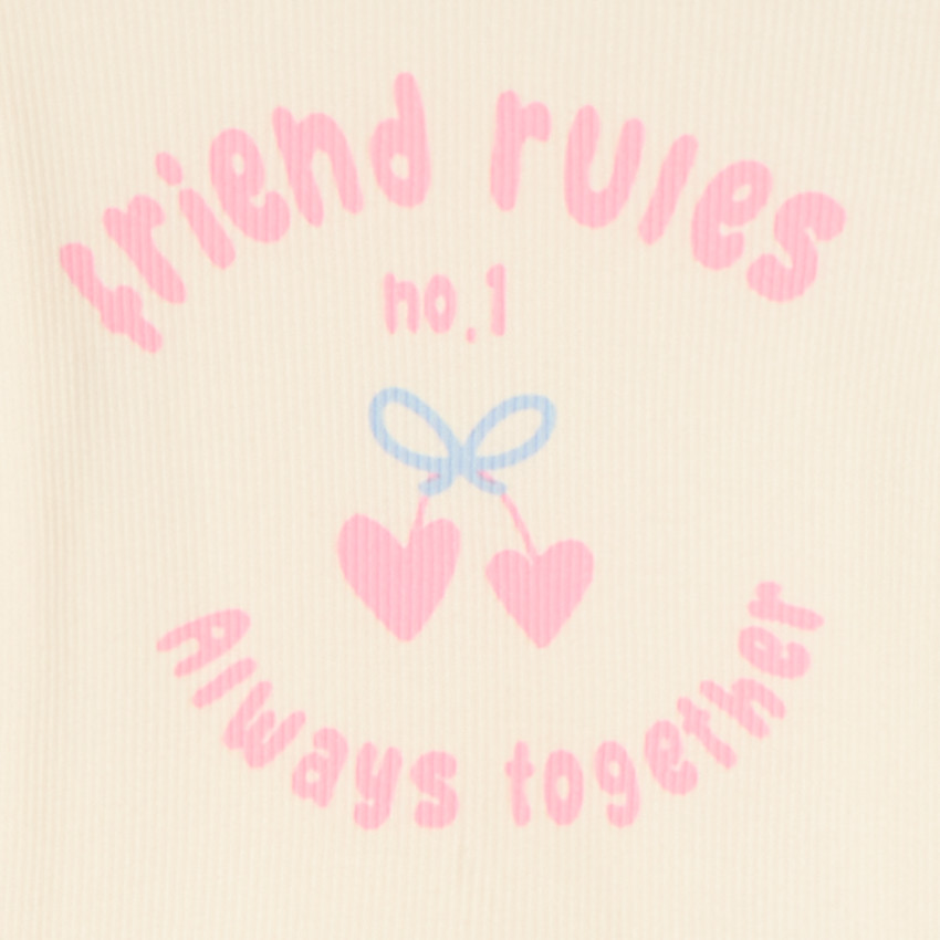 Conjunto de pijama largo de canalé con motivos de cerezas y corazones para niña 