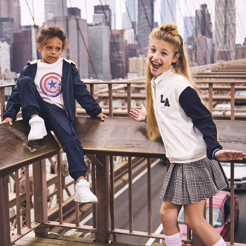 Cortavientos con 50% de poliéster reciclado para niño 