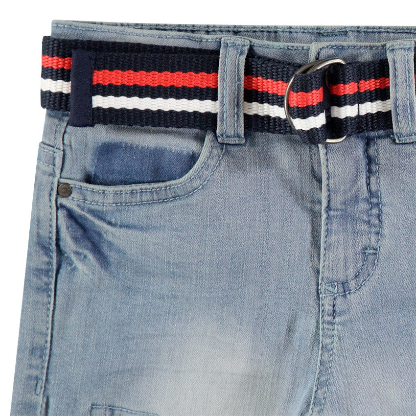 Bermudas vaqueras de efecto desgastado y arrugado con cinturón extraíble 