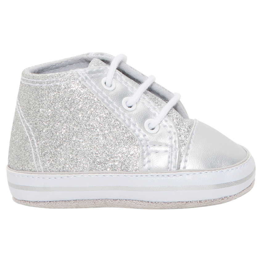 Botas brillantes con cordones 