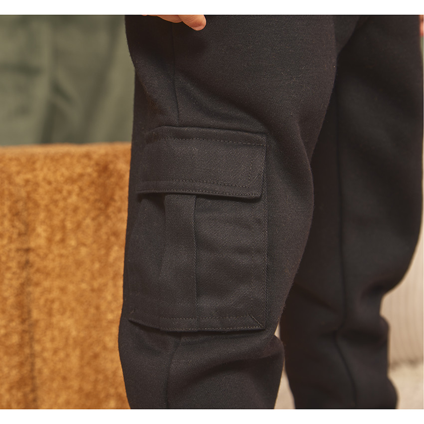 Pantalón jogging estilo cargo para niño  Additional Pantalón jogging estilo cargo para niño