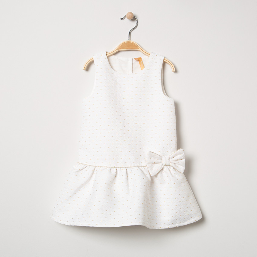 Vestidos sin mangas con lunares dorados y lazo 